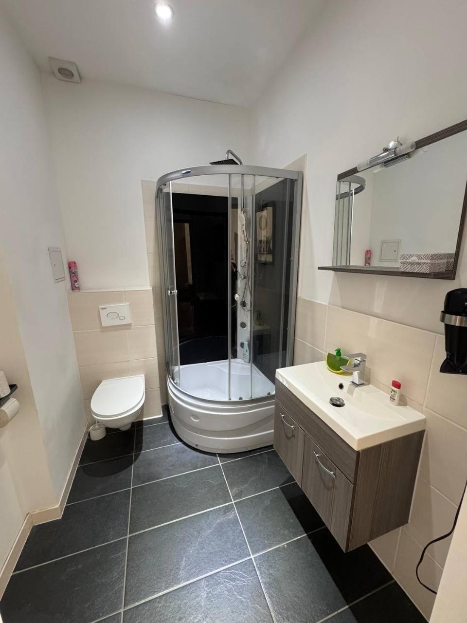 Cocon Zeitz Apartment Bagian luar foto